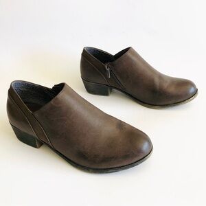 Dunes Drake Low Heeled Booties